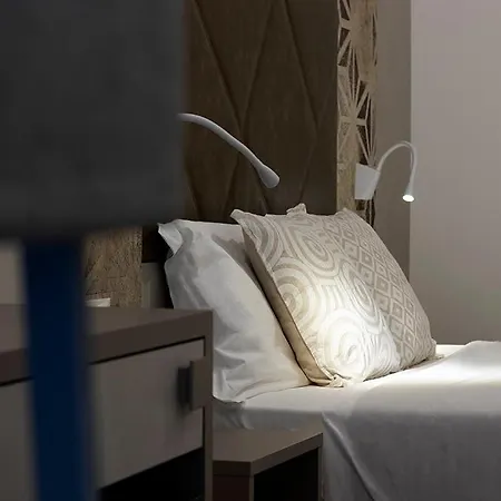 호텔 All'orologio - Boutique 카오를레