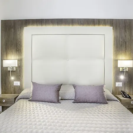 All'orologio - Boutique 카오를레