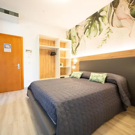 All'orologio - Boutique كاوْرلي