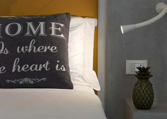 فندق Hotel All'Orologio كاوْرلي