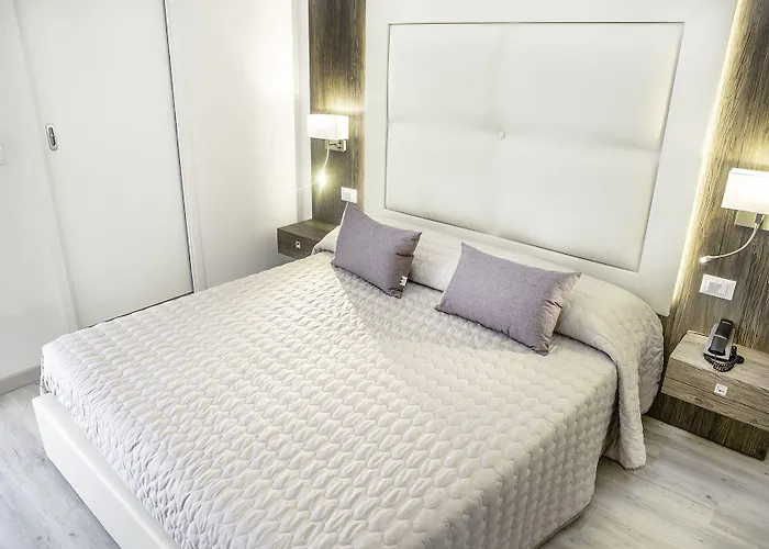 Hotel All'orologio - Boutique 3*