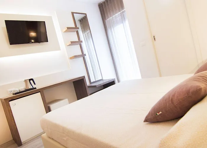 All'orologio - Boutique 3*