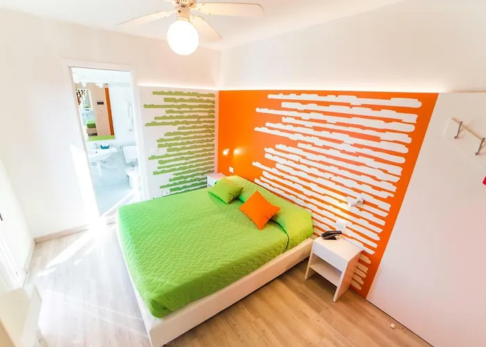 All'orologio - Boutique 3*